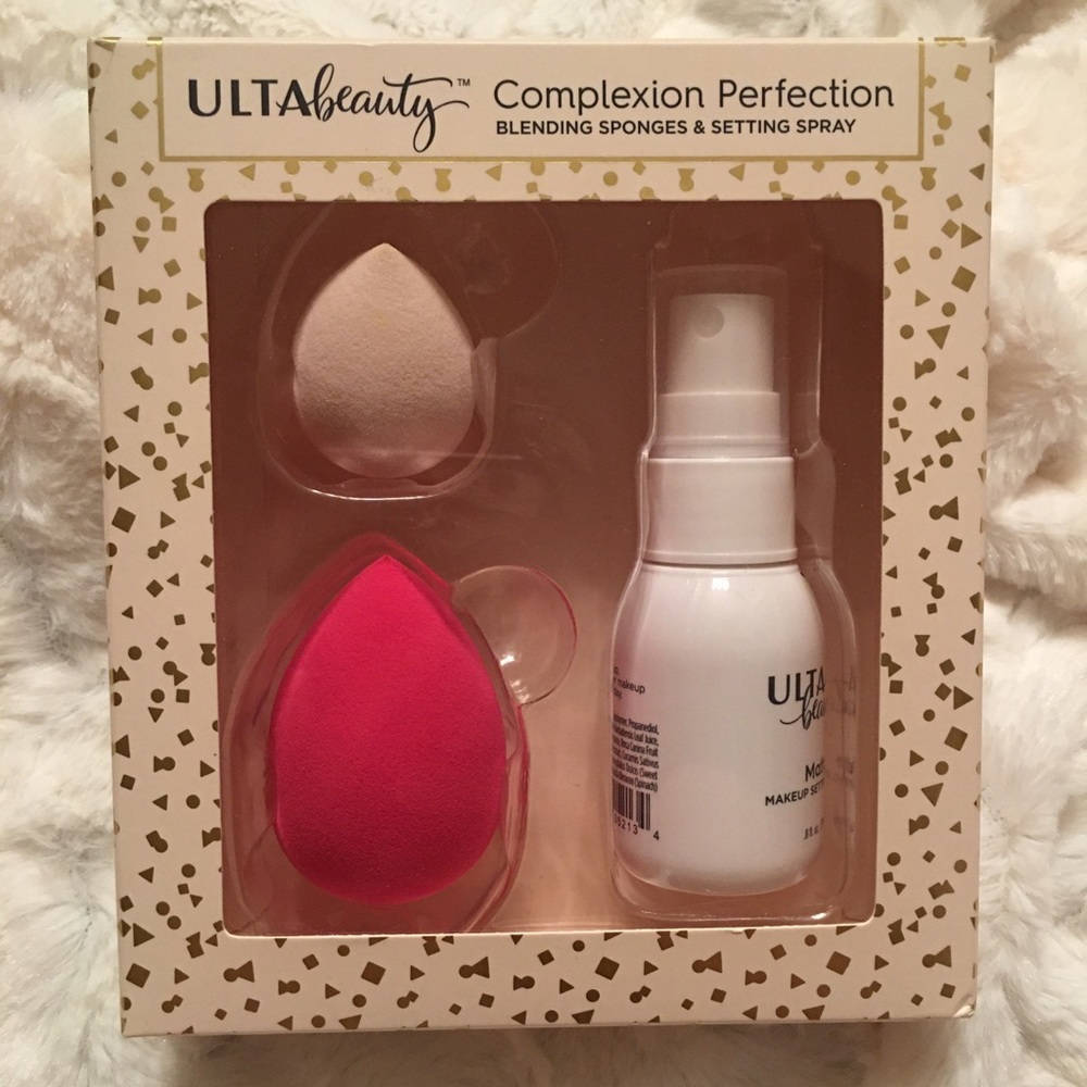 Makeup blender & setting spray set